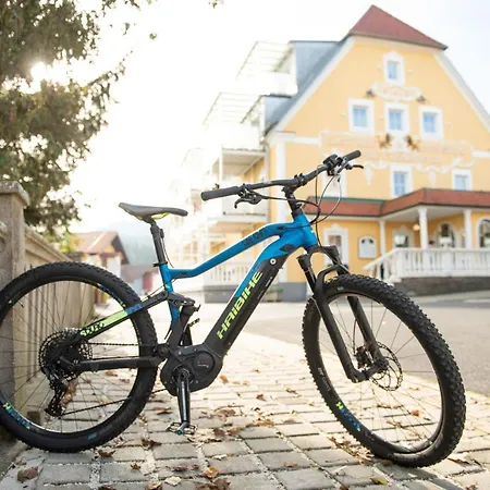 ホテル Joglland Prettenhofer Wenigzell