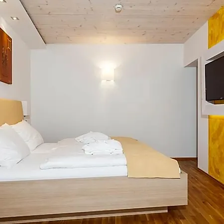 Joglland Prettenhofer 3*